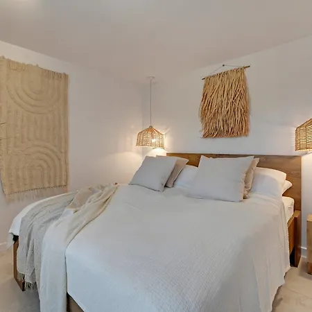 Morze By Grand غدينيا