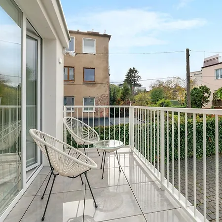 Morze By Grand غدينيا